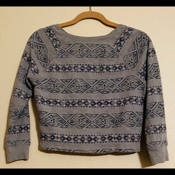 ✨Hollister Sweater✨ - Picture 3 of 3